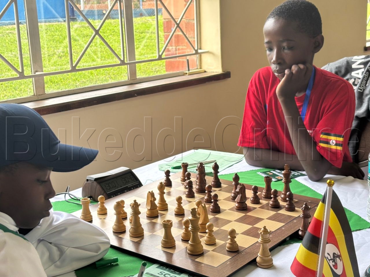 Ronald Wabwire nga azannya