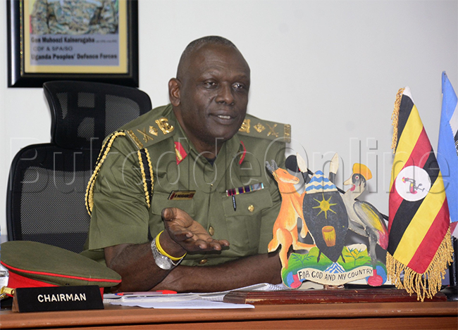 Mugabe ng'annyonnyola 