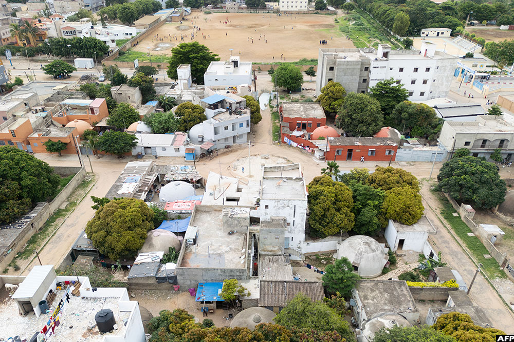 These days, only around 100 bubble houses are estimated to remain in Senegal's capital Dakar.