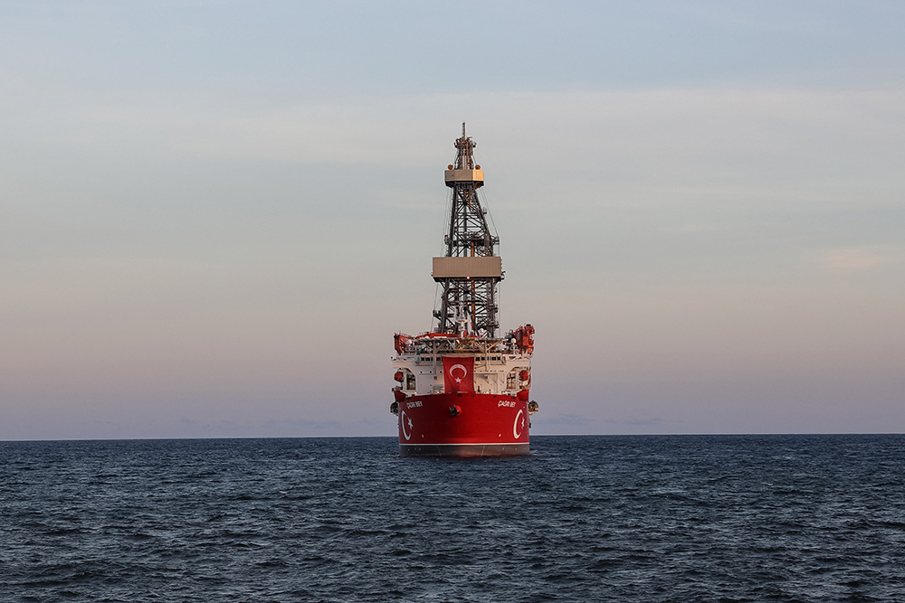 A Turkish drilling ship, The Cagri Bey, is seen in the water in Mogadishu on April 10, 2026. A Turkish drilling ship docked at the port of Mogadishu on April 10, 2026 ahead of Somalia's first offshore oil drilling project, the two countries announced. (Photo by Hassan Ali ELMI / AFP)