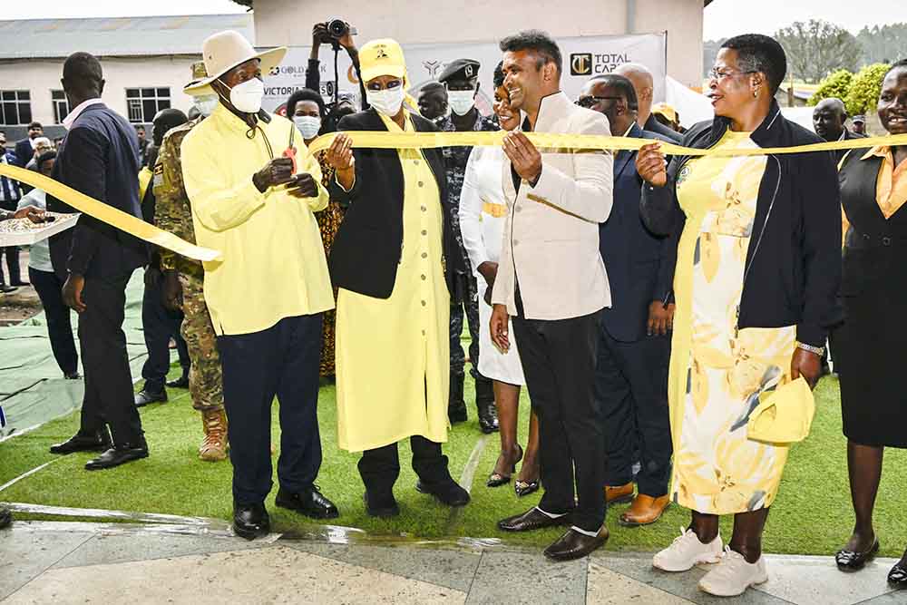 (L-R) President Yoweri Kaguta Museveni, accompanied by the First Lady Janet Kataha Museveni, Victoria Sugar Limited Luwero Factory managing director Jiyani Alpesh, and the Speaker of Parliament Rt. Hon. Anita Annet Among cut a ribbon while officially inaugurating Victoria Sugar Limited, Luwero Factory on December 30, 2025. 