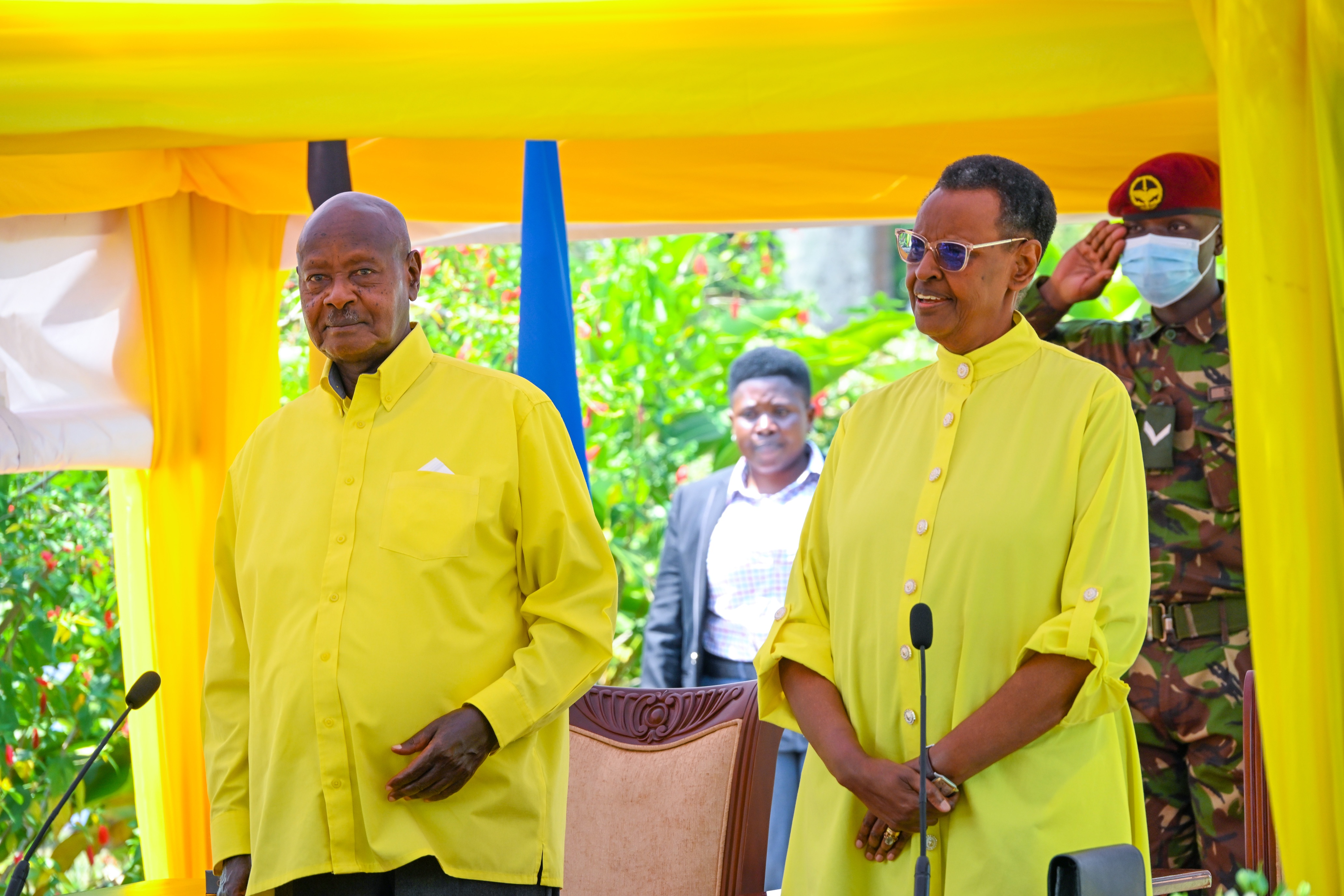 Purezidenti Museveni na Maama Janet Kataaha Museveni ahamukoro gw'okujaguza okusinga akaruuru omuri Rwakitura...(PPU Photo)