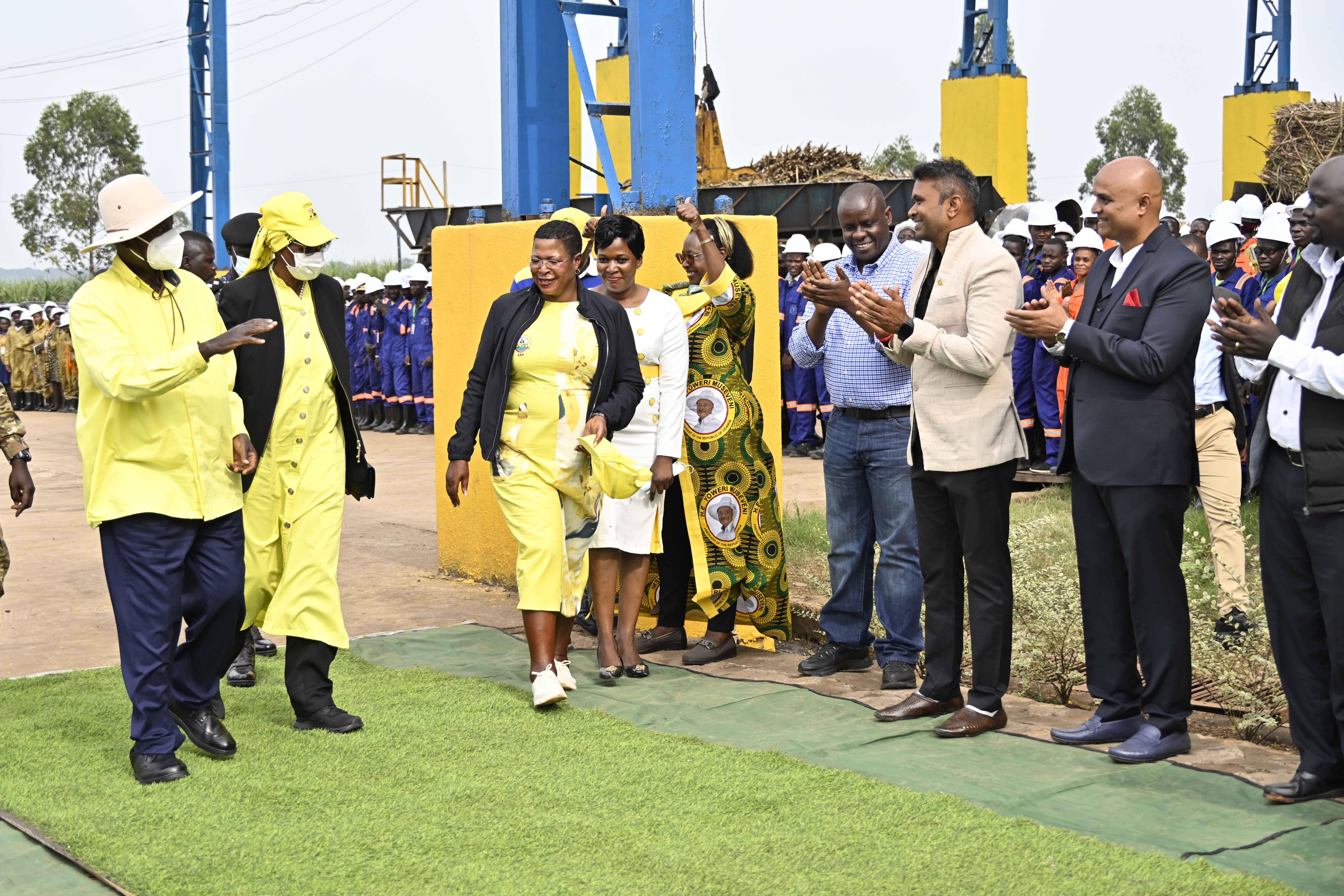President Yoweri Kaguta Museveni, accompanied by the First Lady Janet Kataha Museveni being welcomed at the official Inauguration of Victoria Sugar Limited Luwero Factory.