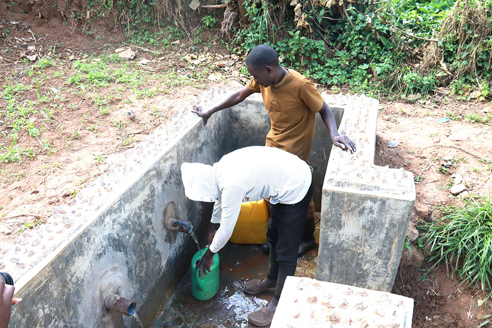 The construted well in Bugarama is supporting communities to grow vegetables during the dry season