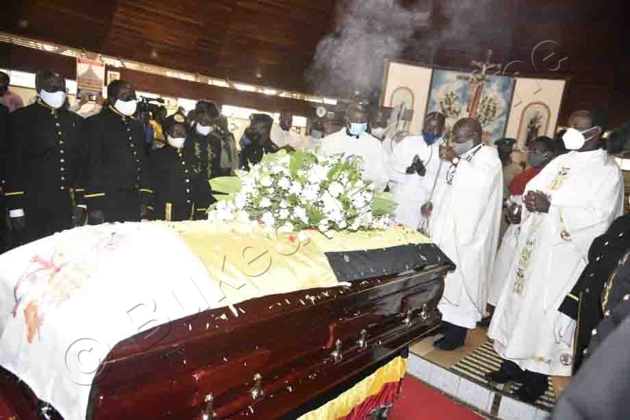 Okukungubagira Ssaabasumba 5