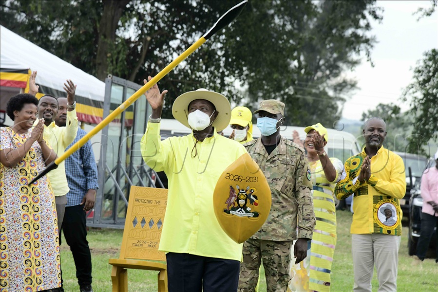President Museveni emphasised that PDM money is not meant to benefit the wealthy, but that it targets the poor who need to come up with viable projects that can help them get out of poverty.