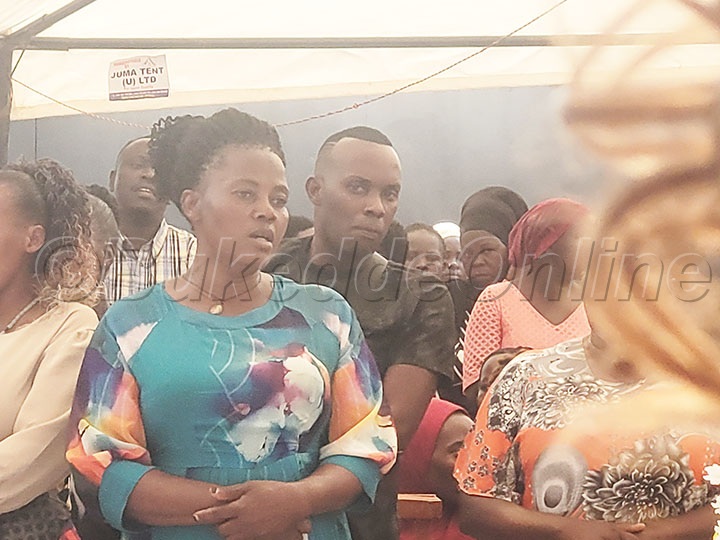 Abamu Ku Bakungubazi Abaabadde Mu Misa Y'okusabira Omugenzi