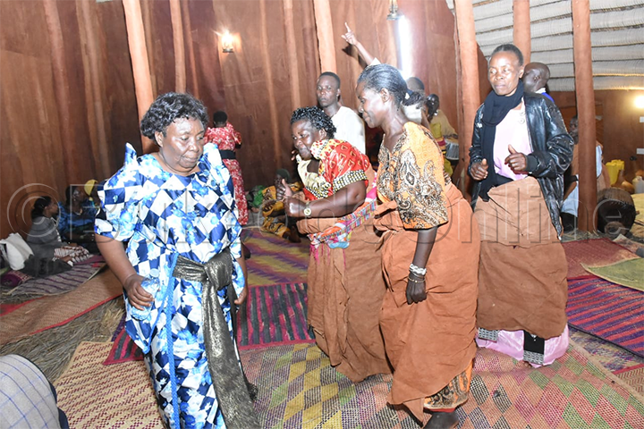 omukolo gw'okusala ekisasi ky'enju Muzibu-Azaala- Mpanga.