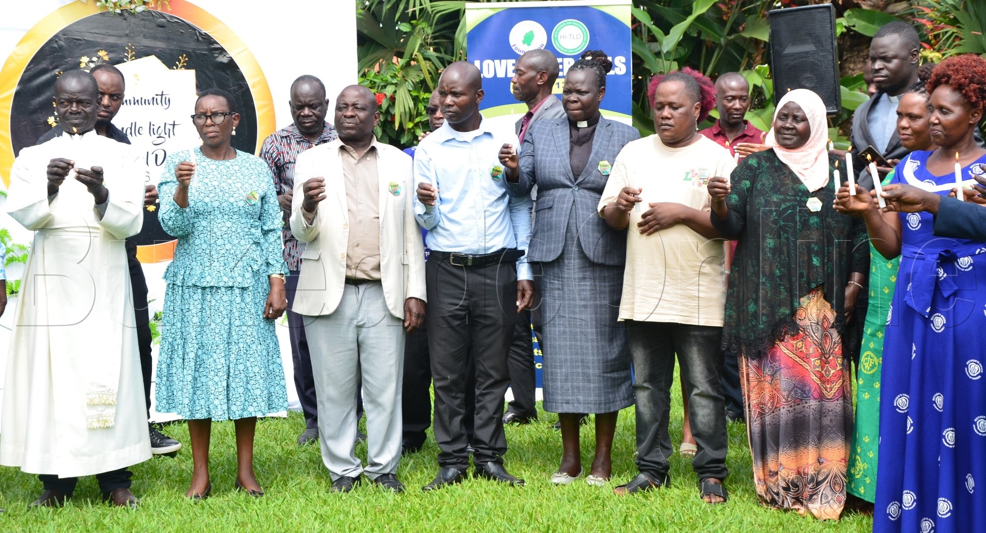 Bannaddiini nga bakumye emisubbaawa okujjukira abantu abafudde akawuka ka mukenenya