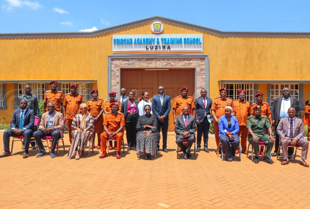 Abakungu oluvannyuma lw'okulambula mu kifaananyi eky'awamu.