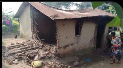 Ennyumba egambibwa okwokebwa abayeekera. 