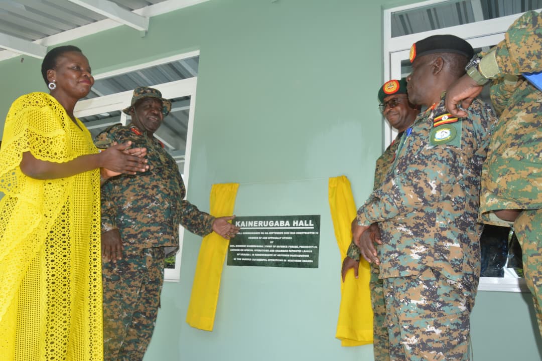 Deputy Chief of Defence Forces Lt Gen. Sam Okiding commissions the Gen. Muhoozi Kainerugaba Conference Hall at the UPDF 4th Infantry Division headquarters in Gulu. Looking on are State Minister for Northern Uganda Beatrice Akori, Maj. Gen. Wilberforce Sserunkuma and Maj. Gen. Felix Busizoori. (Courtesy)