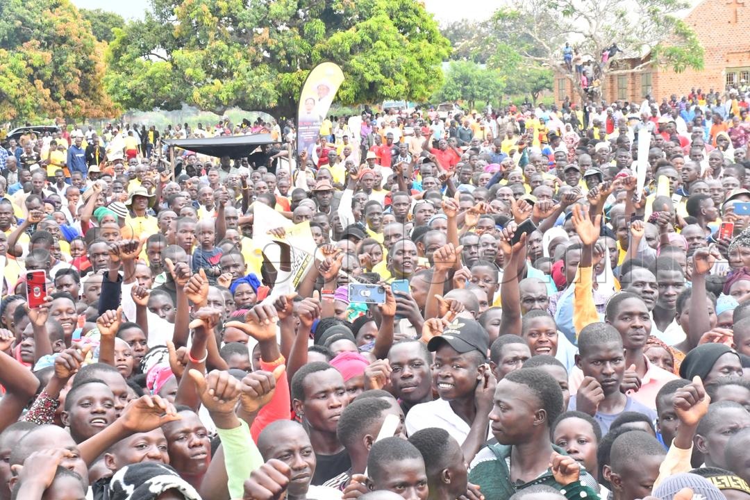 Abamu ku bawagizi b'ekibiina abaakung'aanye.