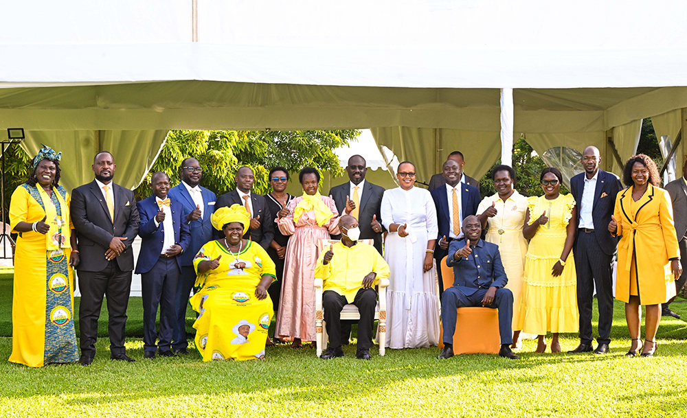 NRM MPs who stepped down in favour of Hon Oboth Oboth and Thomas Tayebwa for speaker and deputy speaker of parliament pose for a photo with President Museveni during an NRM caucus meeting at Entebbe.