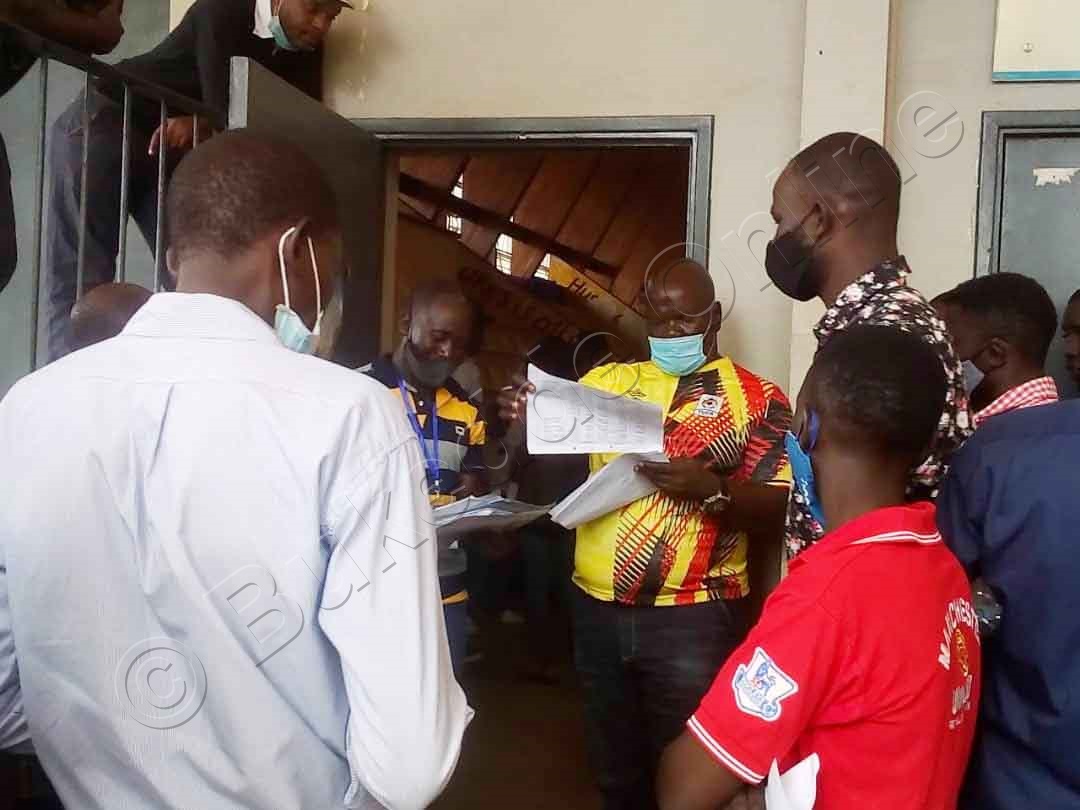 Abakungu Nga Babala Obululu.