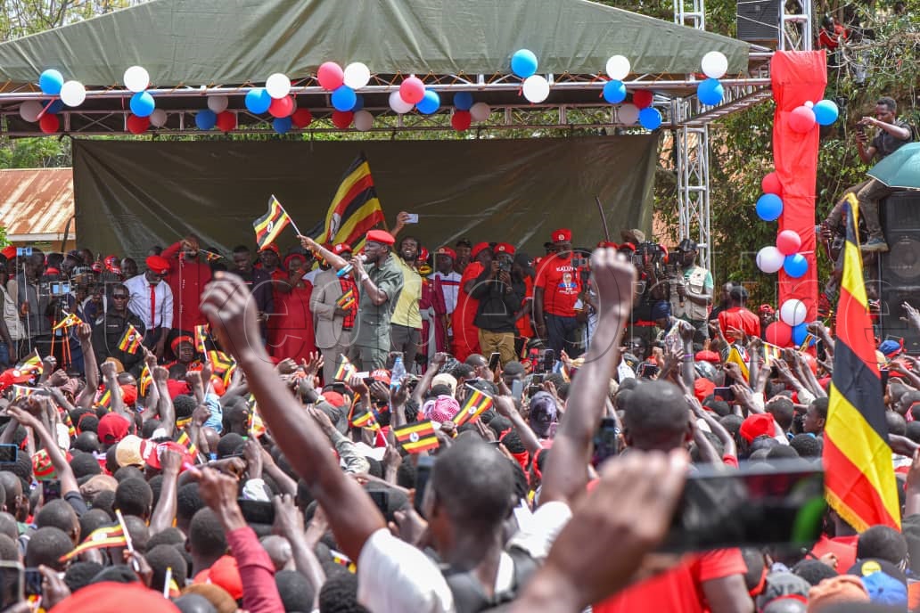 Bobi Wine e Busia