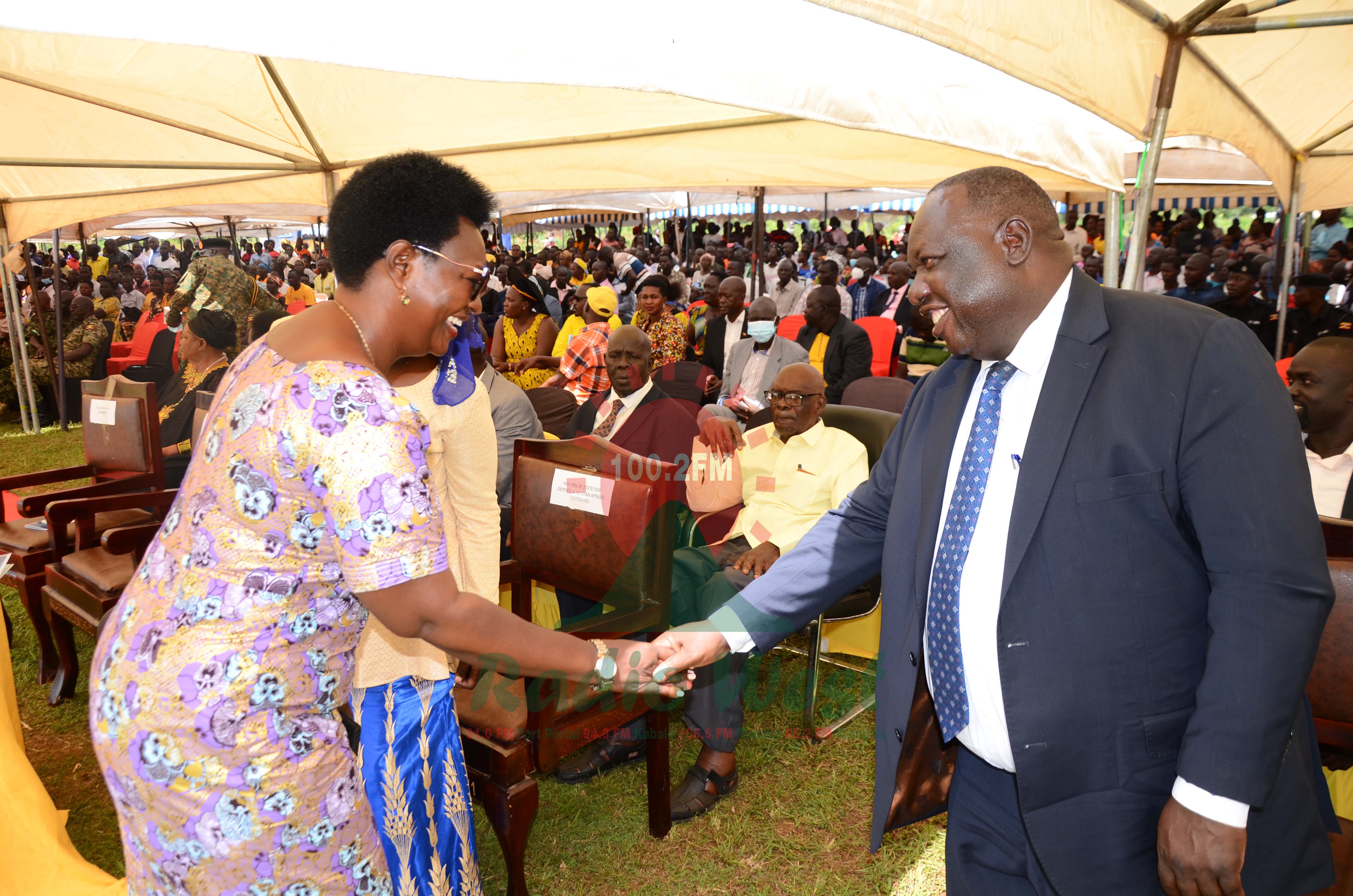 Bamwe aha bahika aha mukoro gw'okujaguza emyaka 4 ei ekanisa ya Elohim yahisya kuruga etandikwaho.