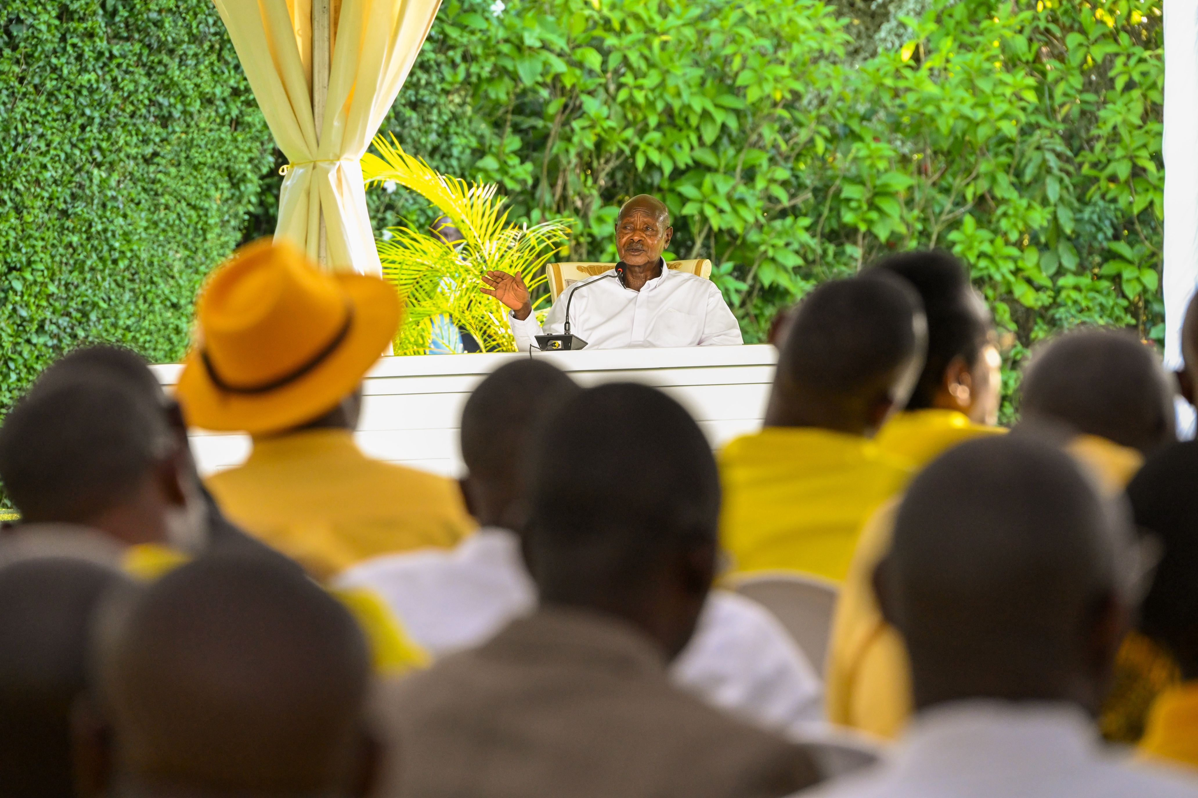 President Museveni ashabire abeebembezi ba NRM kushagika okuhangaho eby’obugaiga...(PPU Photo)