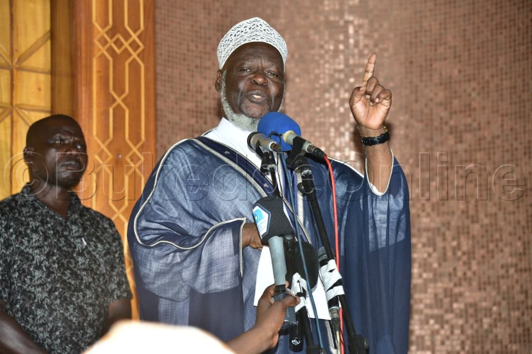Sheikh Mubajje ng'ayogera.