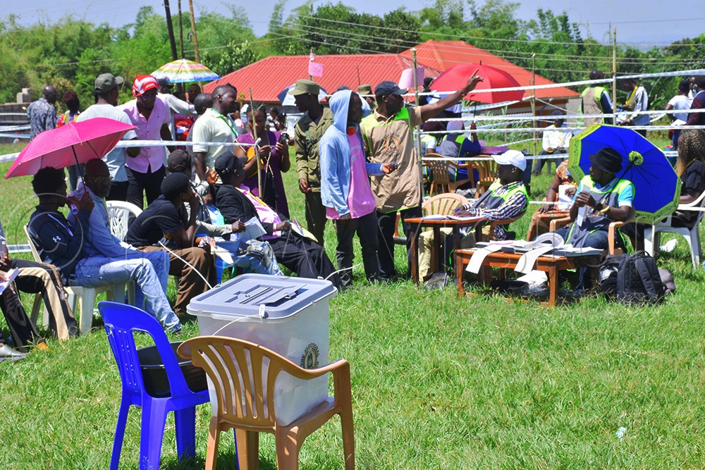 Voting process at Katabi Busambaga in Entebbe municipality. (Photo by Julius Luwemba)