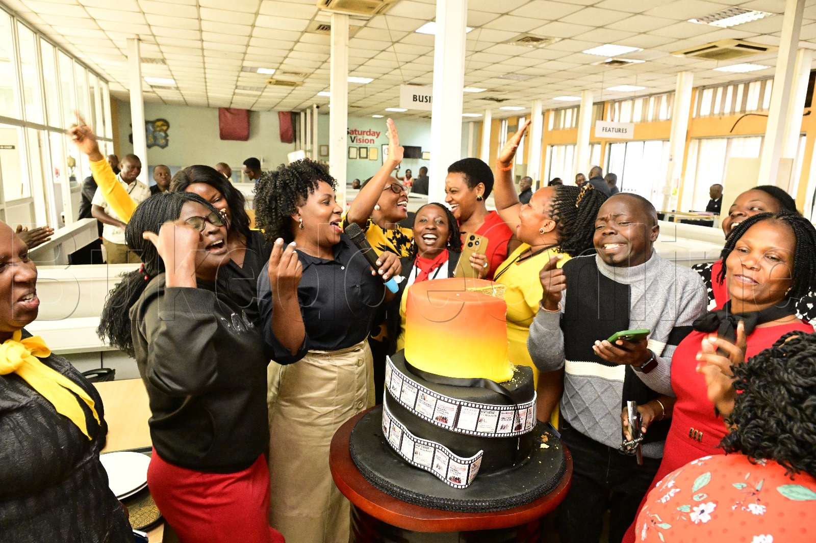 Abakozi ba NV nga bajaguza emyaka 40