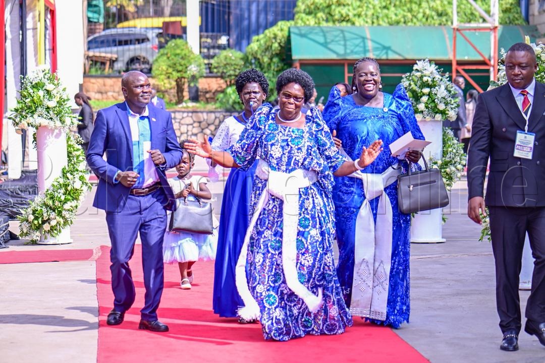 Betty Aol Ocan omubaka omukyala owa Gulu City  bwati bwalabise 