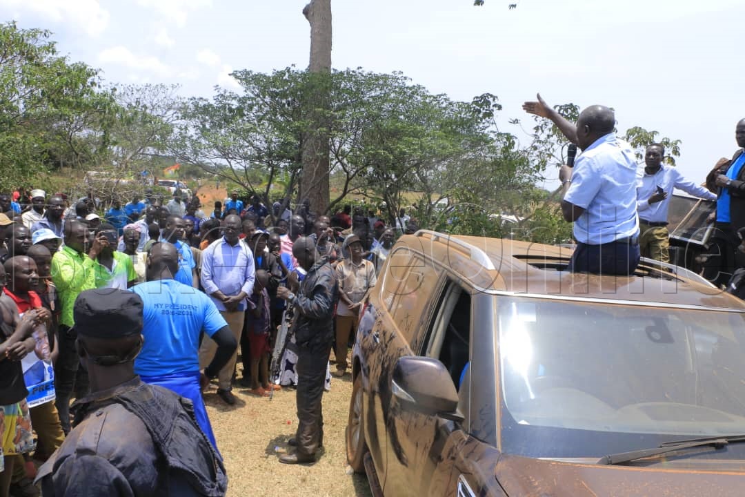 Nandala Mafabi ng'ayogera mu lukungaana