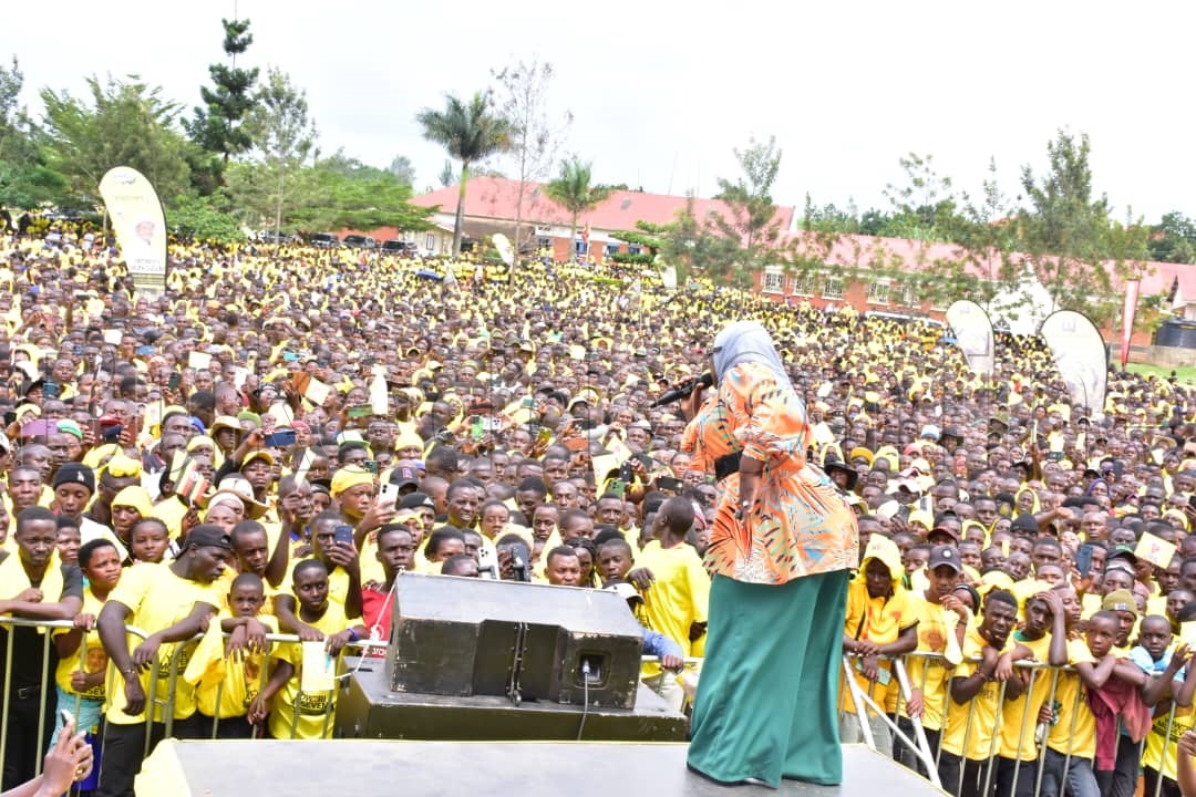 Stecia Mayanja ng'ayimba 