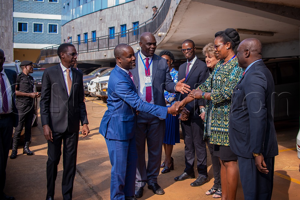 Deputy Speaker Thomas Tayebwa being received at the convocation