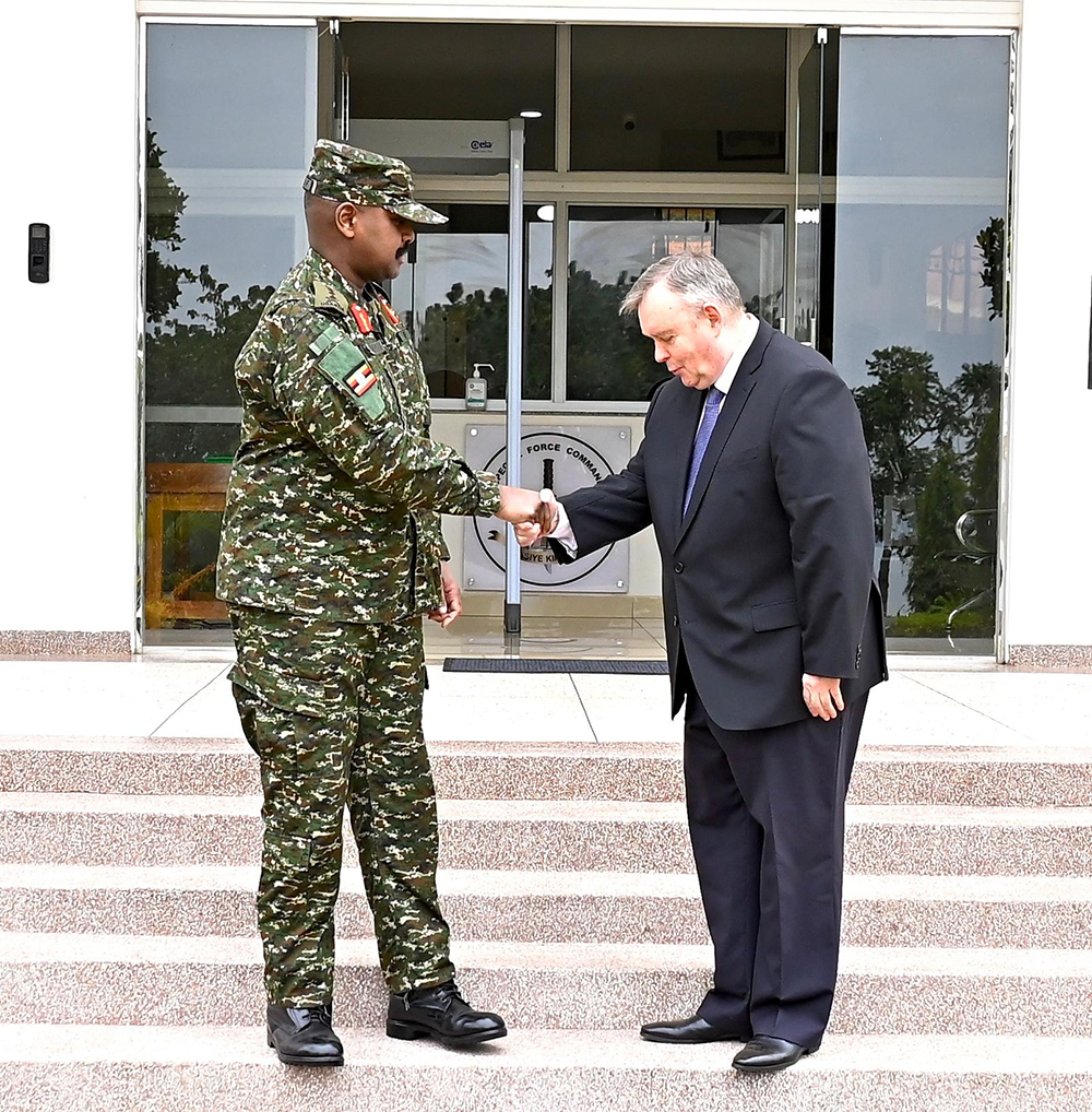 CDF Gen. Muhoozi Kainerugaba received Vladlen Semivolos, the Russian Ambassador to Uganda, whom he hosted on August 11, at the Special Forces Command Headquarters in Entebbe. (Courtesy)