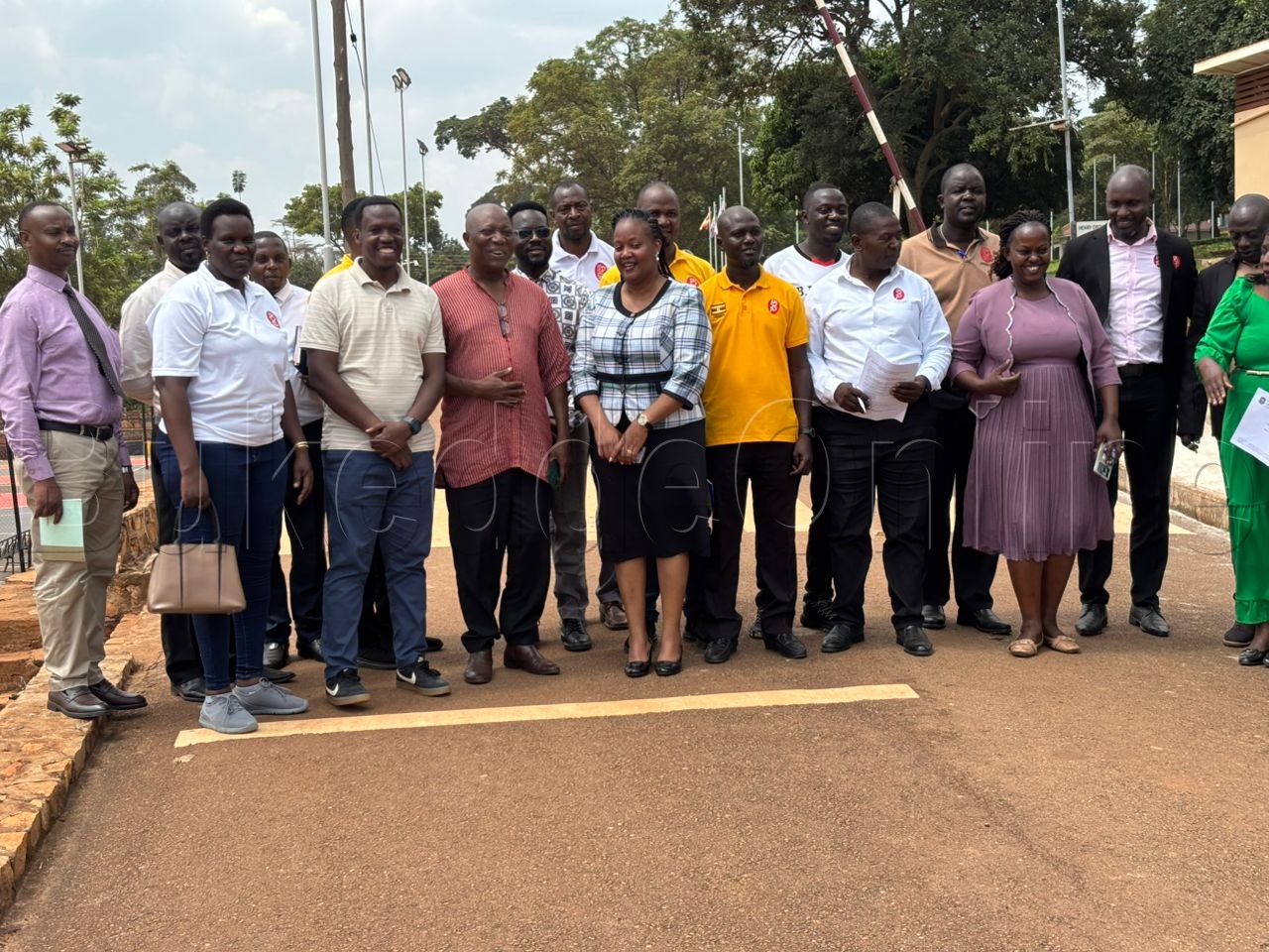 Kamisona webyemizannyo Sam Odong nga ali wamu nabakulira amassomero mu district ye Mukono