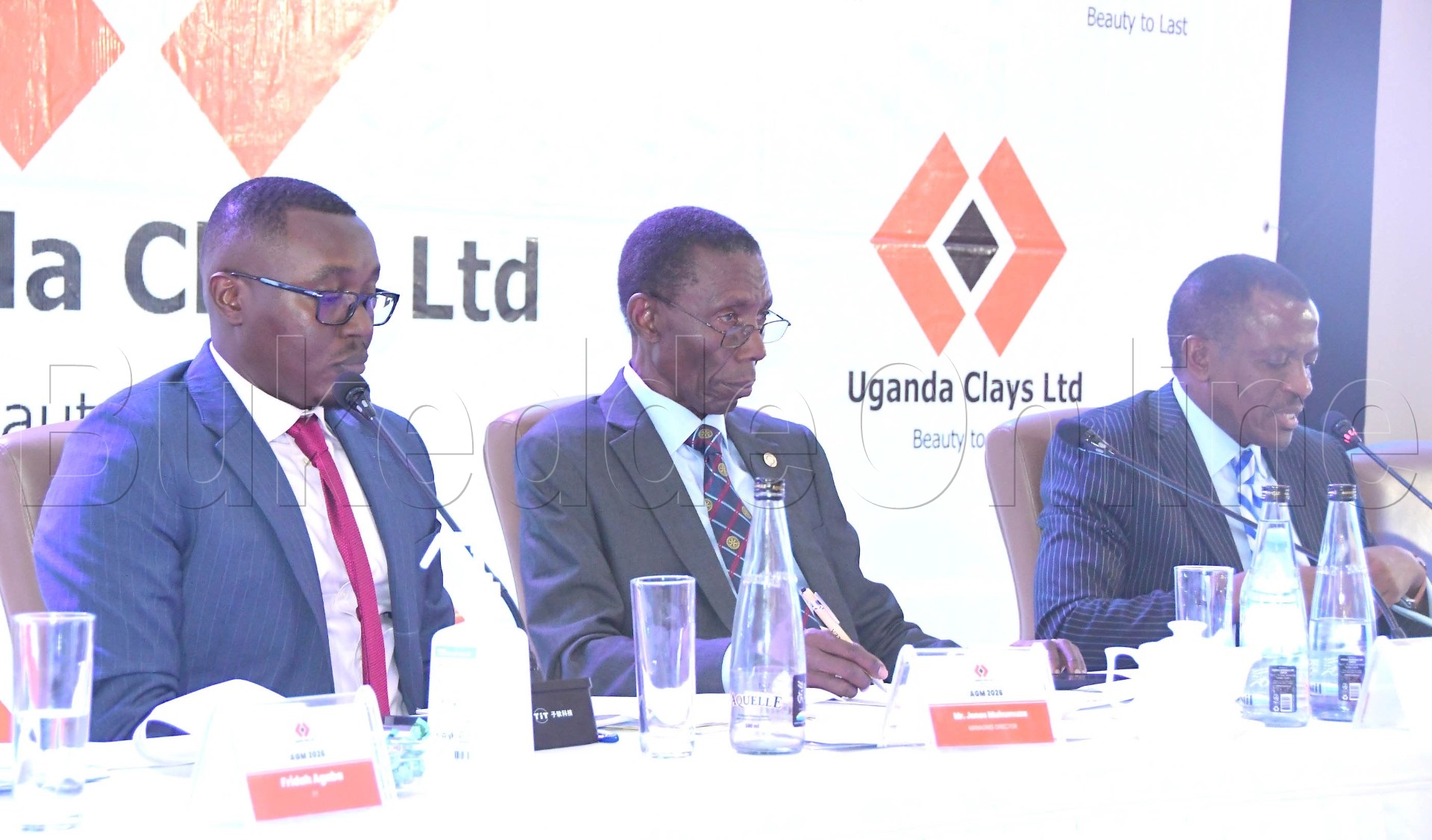 Abakungu ba Uganda Clays nga bannyonnyola 