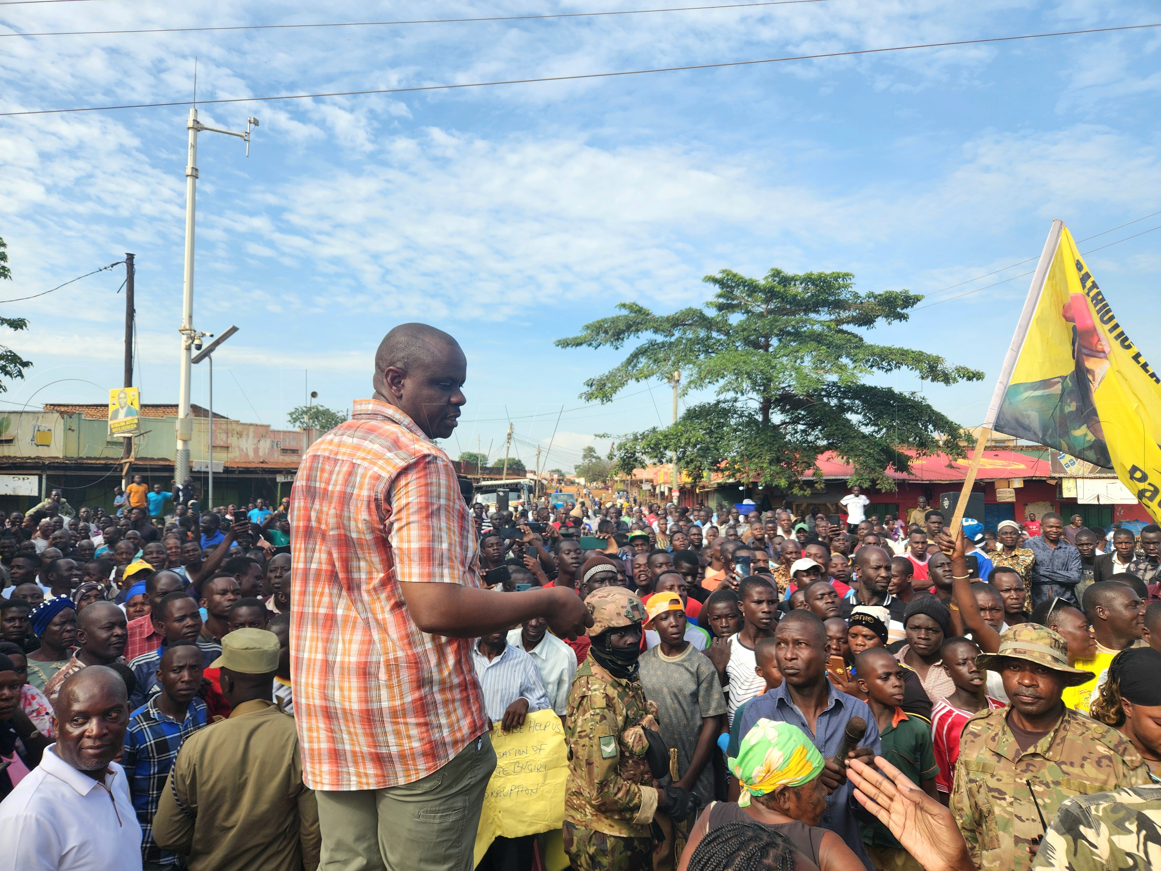  After the clean-up, Barugahara held a baraza to assess how hygiene-related services are delivered and received by residents. The meeting turned into a platform for residents to air their frustrations over poor service delivery.