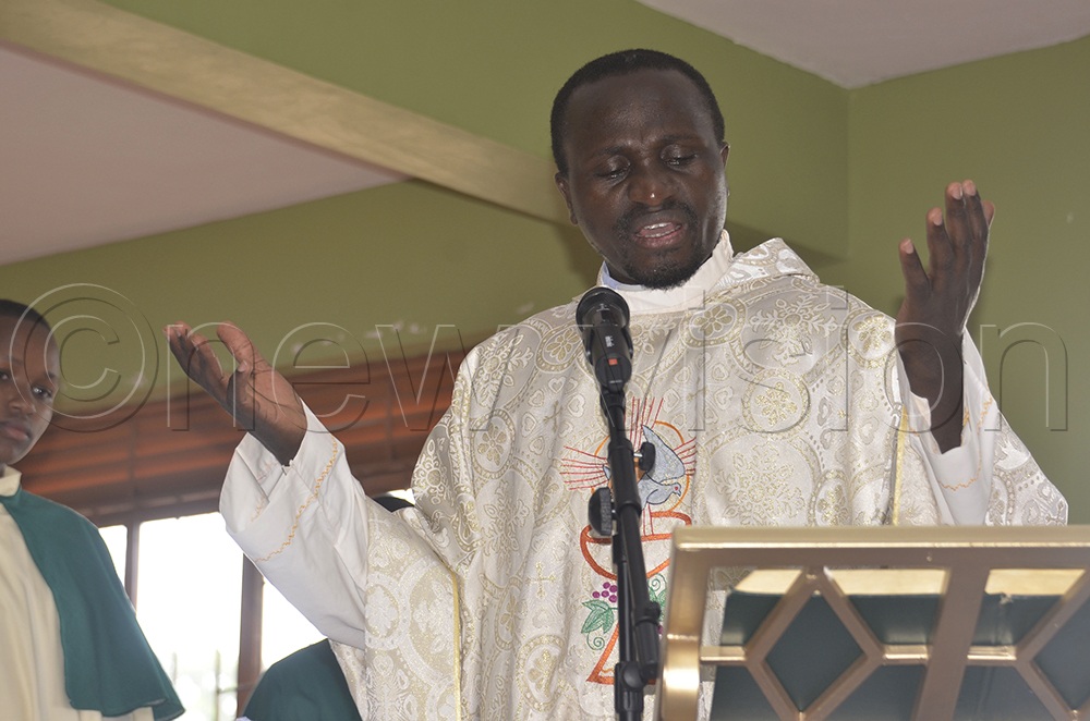 Mbarara Archdiocese prominent preacher Fr Vincent Tumwebaze Kaboyi leads a special Mass at St Anthony Primary School, Kajjansi, on Saturday, October 17, 2026, encouraging candidates ahead of their examinations. (PHOTO BY JULIET ANNA LUKWAGO)