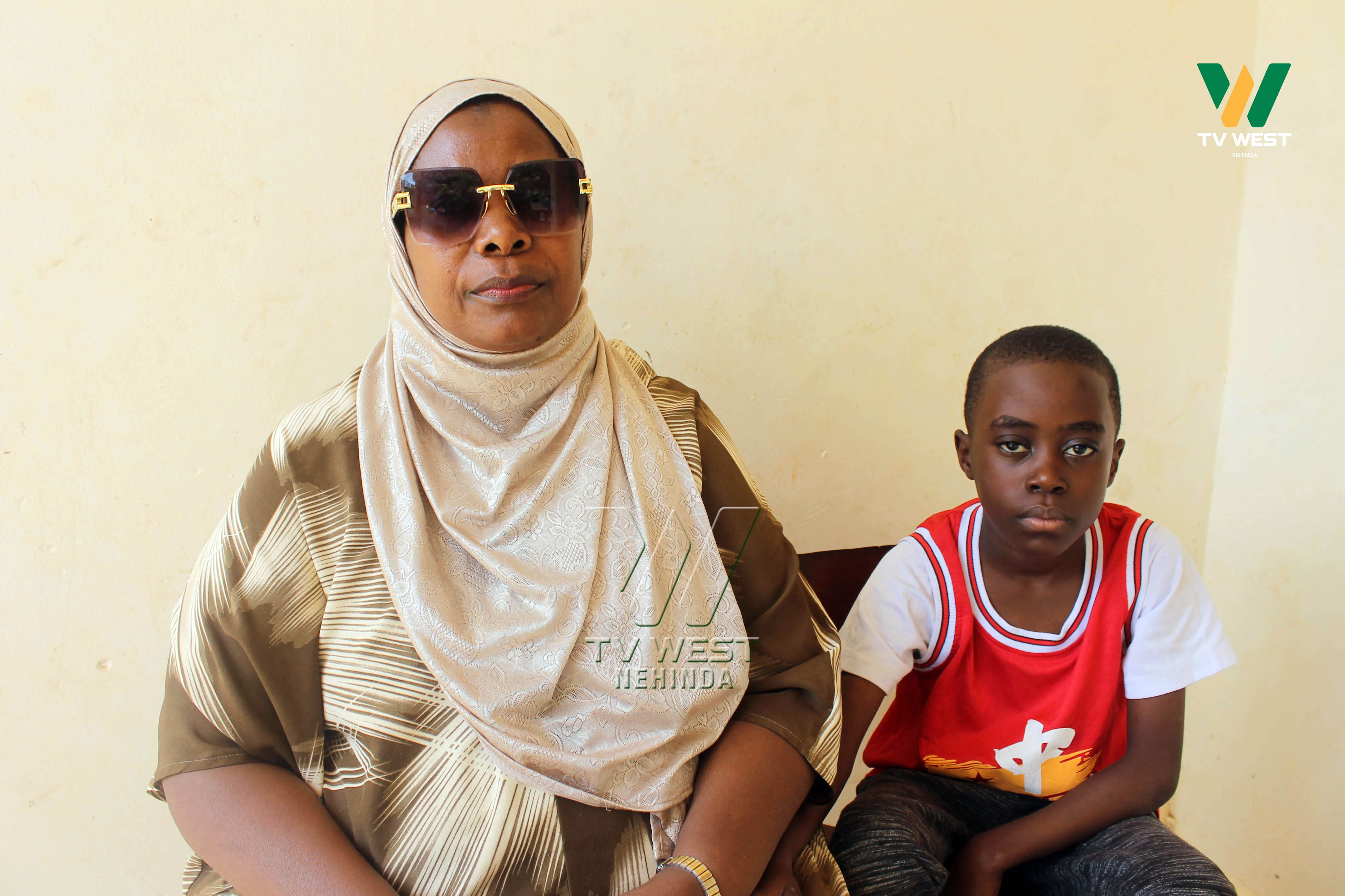 Yudaya Nantale n'omutabani Prince Hassan Kalule, 8, orikwetenga miriyooni 200M/= kushemezibwa oriukizi rw'omugongo