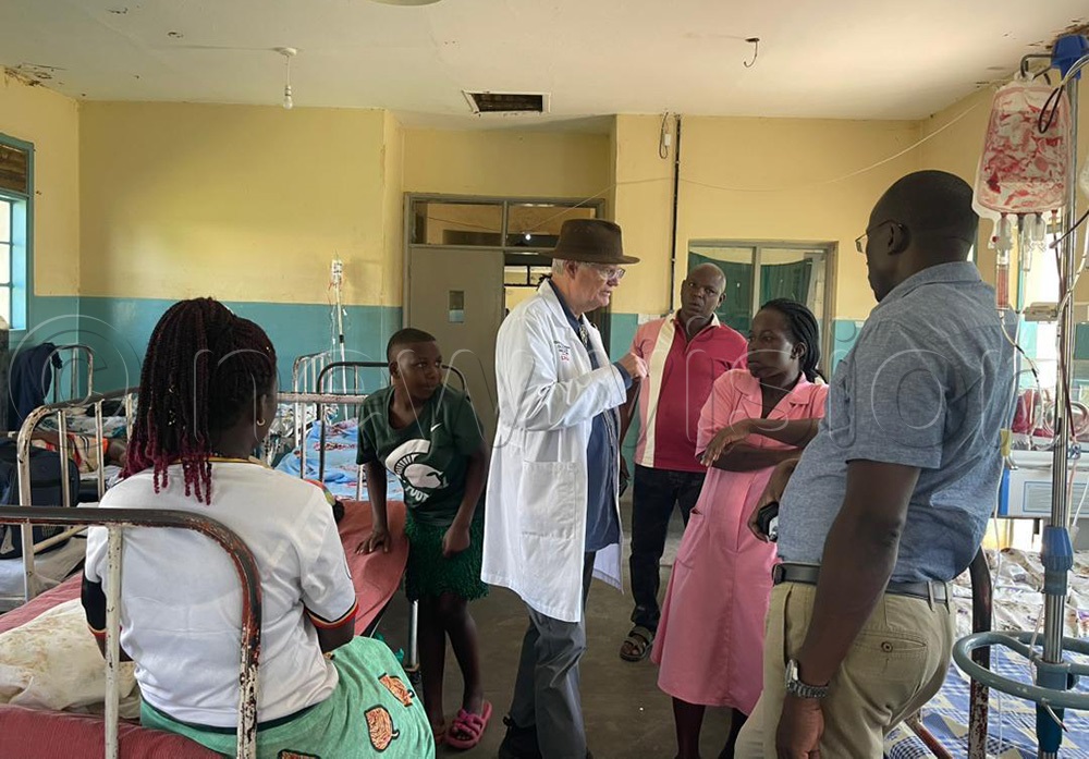 Dr Ty Erickson Bolton interacting with mothers at Nankandulo Health Centre maternity ward. (Photo by Tom Gwebayanga)