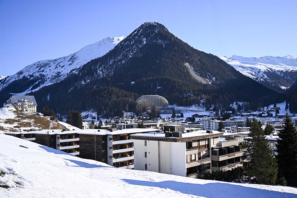 This photograph taken on January 20, 2026 shows the AlpenGold hotel in the Alpine resort of Davos during the World Economic Forum (WEF) annual meeting. The World Economic Forum takes place in Davos from January 19 to January 23, 2026. (AFP Photo)