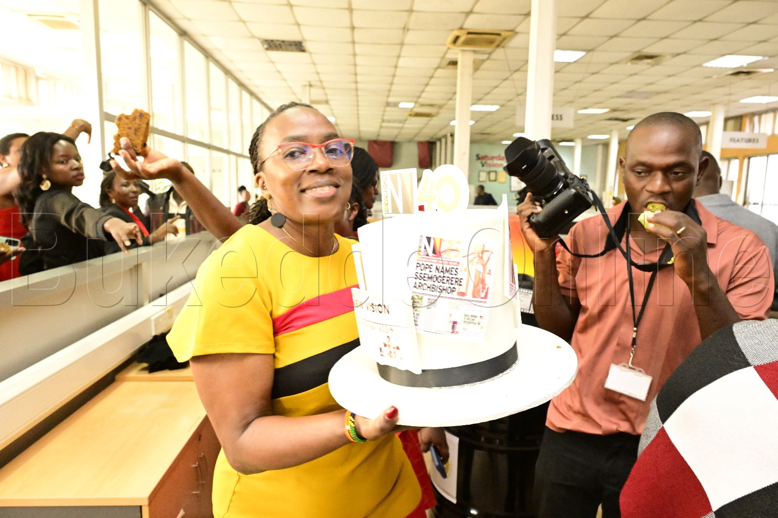 Cake esaliddwa mu kujaguza emyaka 40 egya NV