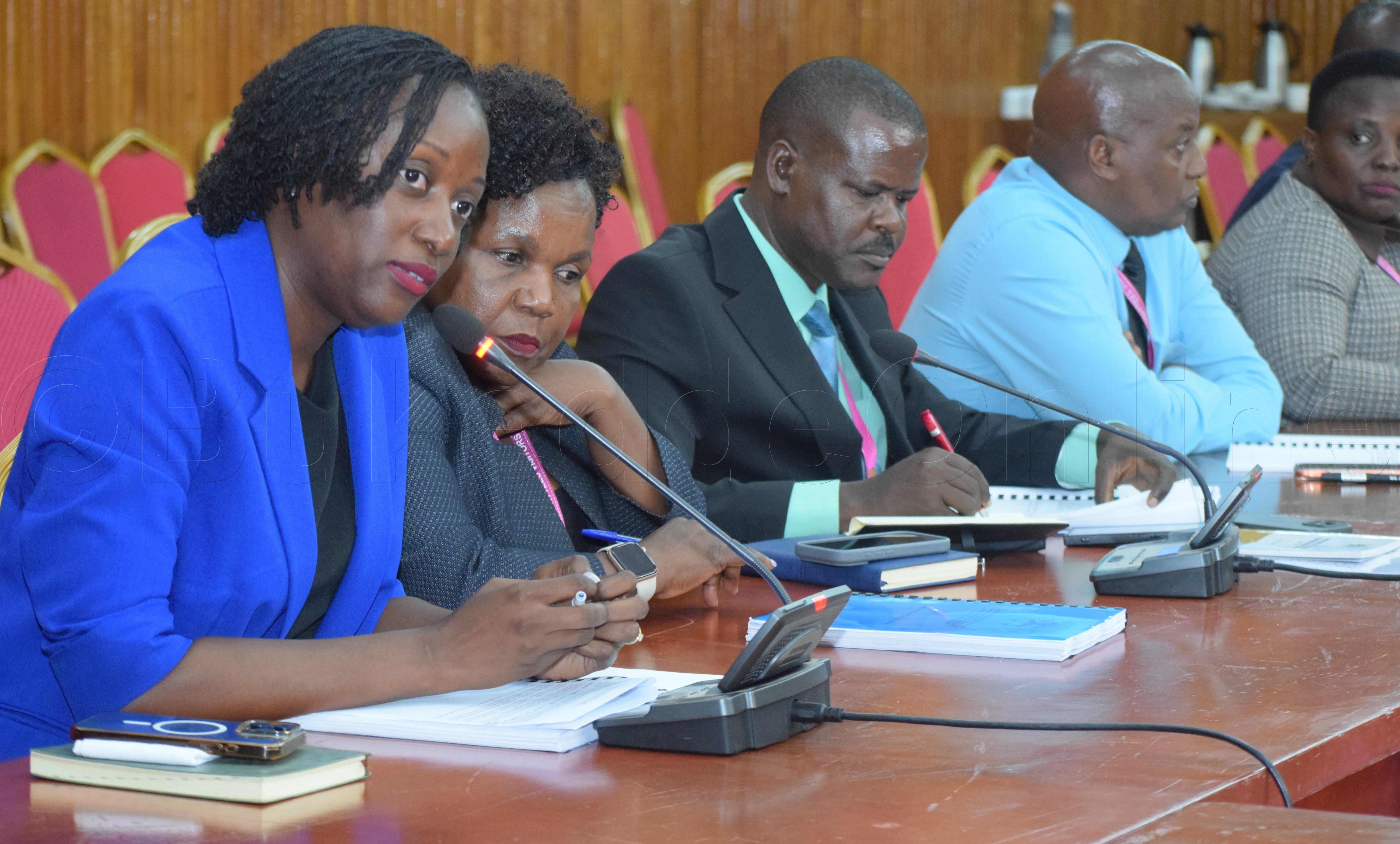 Dr. Irene Nayiga Ku Kkono N'abakungu Abalala Nga Bali Mu Kakiiko