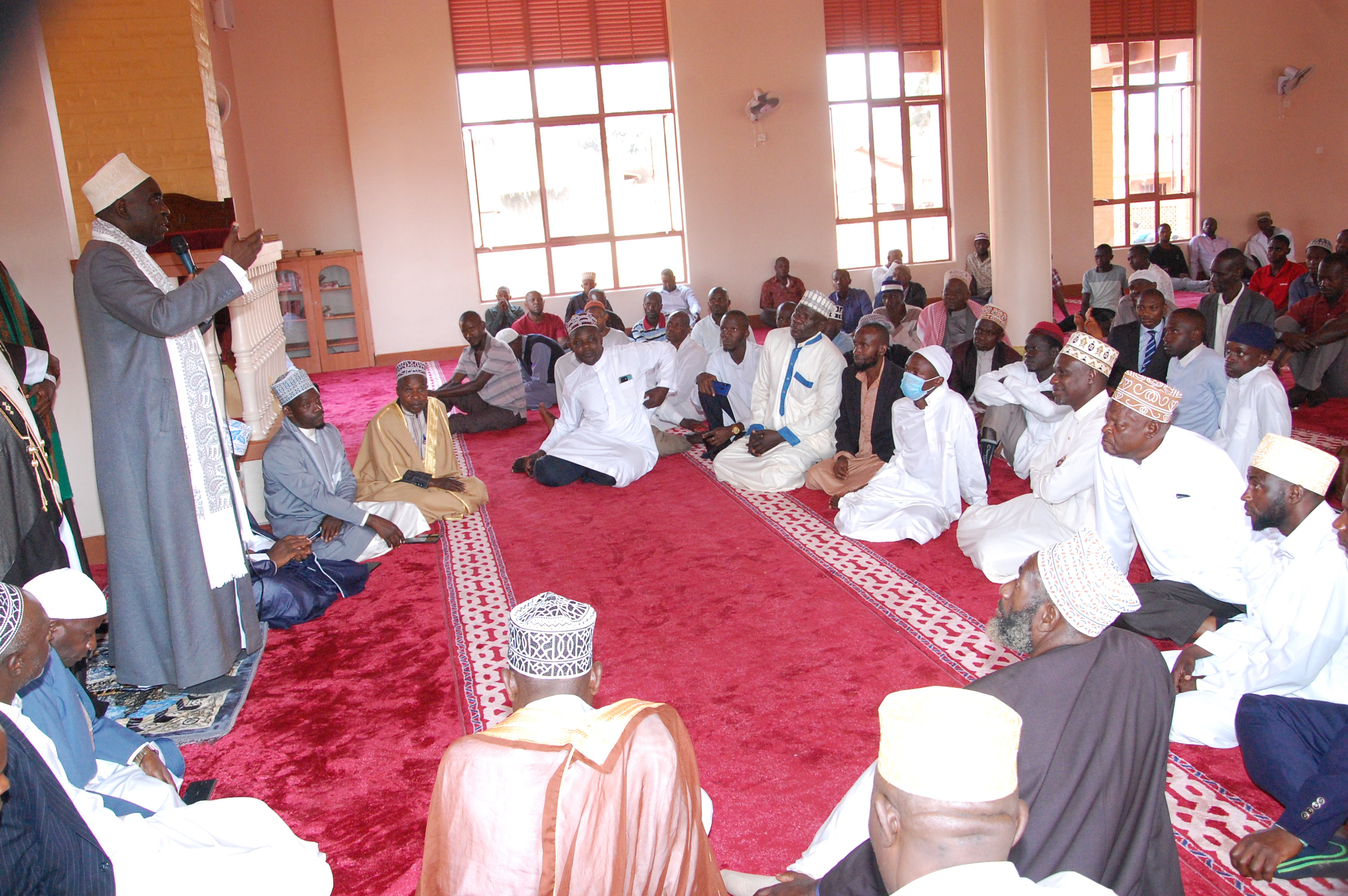 Mufuti Galabuzi Ng'ayogerera Mu Muzikiti E Kasangati.(moses Nyanzi)