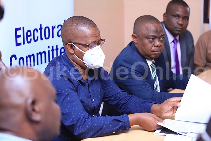 Ying Magogo ng'ajuzaamu</div></div></div></div><div class=