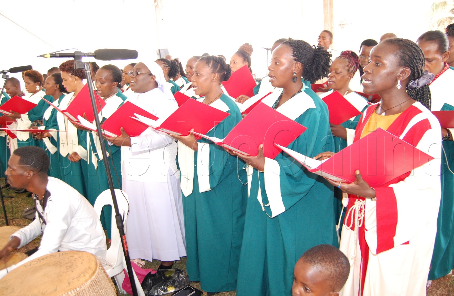 Kkwaya ng'eyimba mmisa