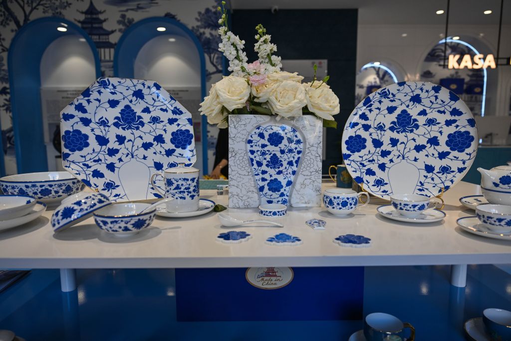 Chinese porcelain wares are seen at the official Jingdezhen porcelain flagship store in Istanbul, T&uuml;rkiye, May 31, 2025. (Xinhua Photo)