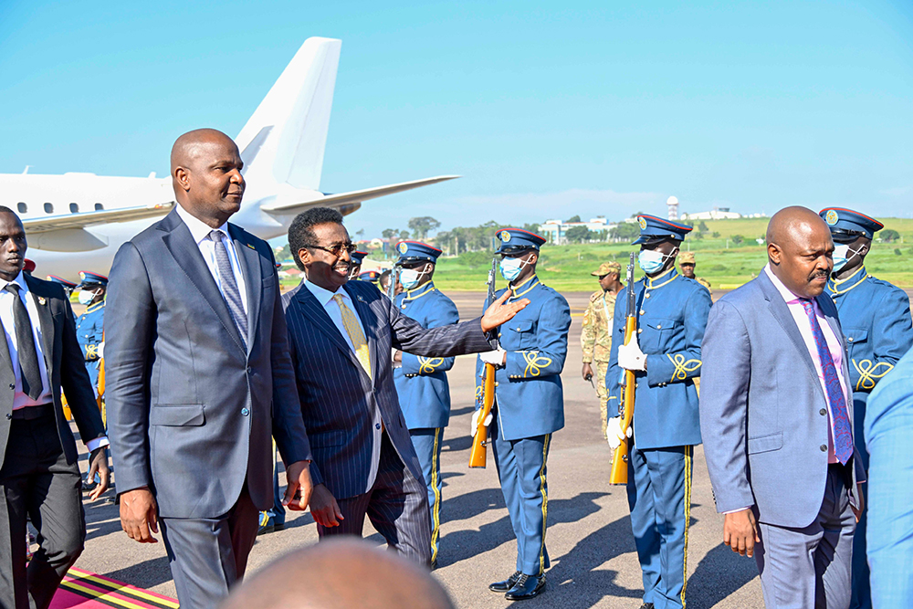 Mozambique President Daniel Francisco Chapo welcomed by Security Minister Maj. Gen. (Rtd) Jim Muhwezi.