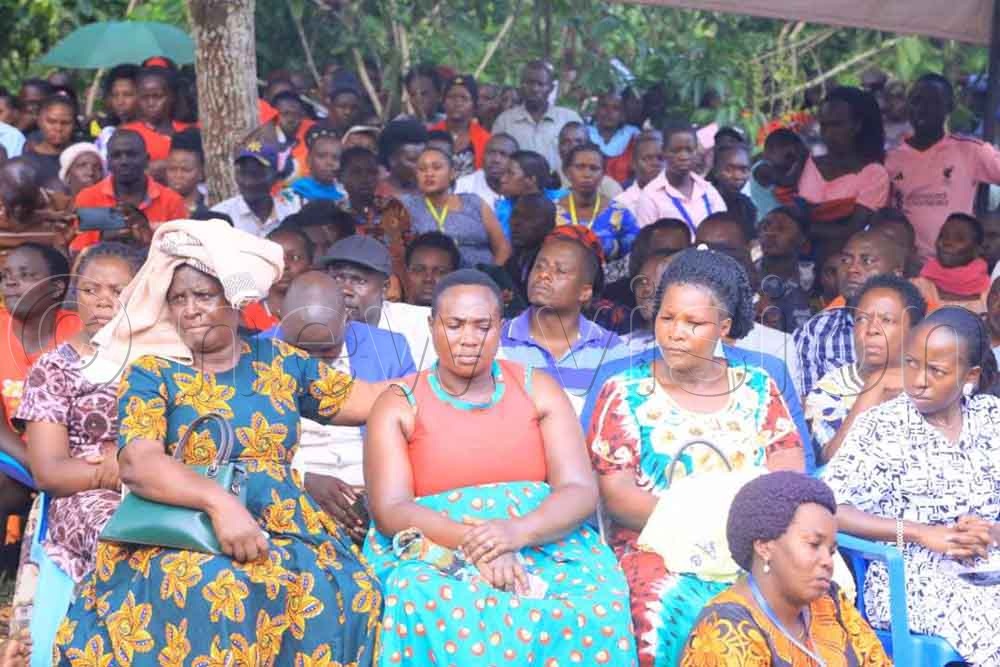 Mourners attending the burial of John Baguma, the former Bunyoro Kitara Kingdom Minister for education and youth. (Credit: Peter Abaanabasazi)