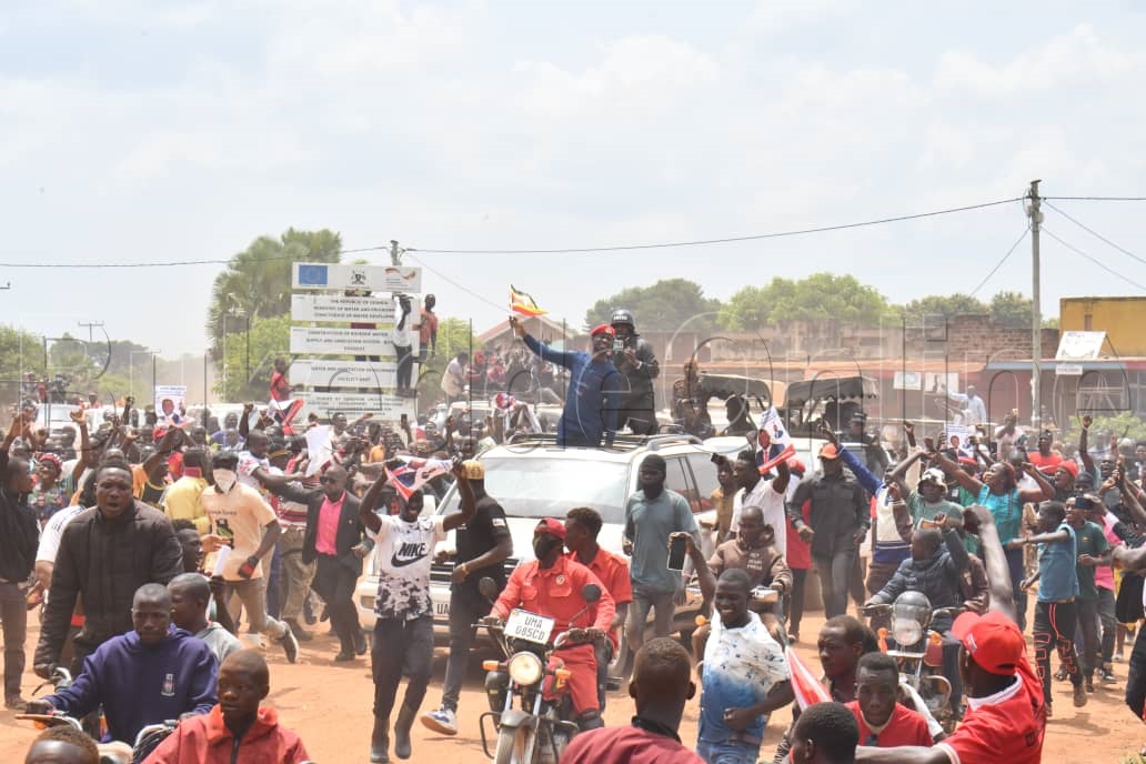 Bobi Wine e Buyende