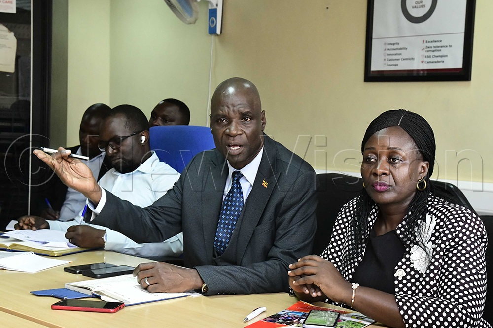 The Wakiso CAO, Alfred Malinga speaking during a meeting at the New Vision offices. (Photo by Eddie Ssejjoba)
