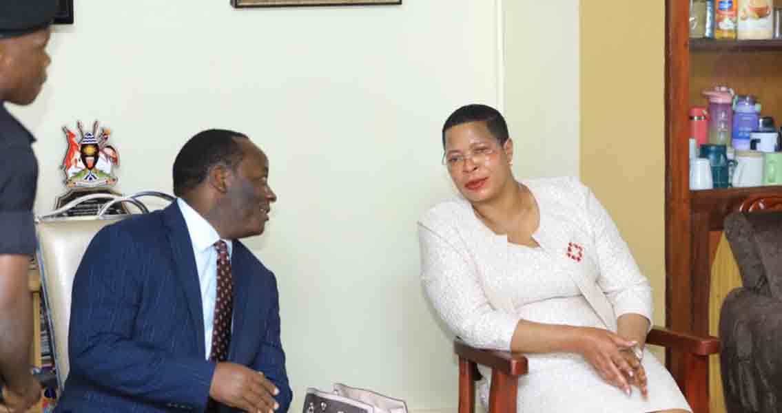 Omubaka Wa Nyendo Mukungwe Mathias Mpuuga Ne Sipiika Bwe Babadde Bakukungubaga E Bugoloobi