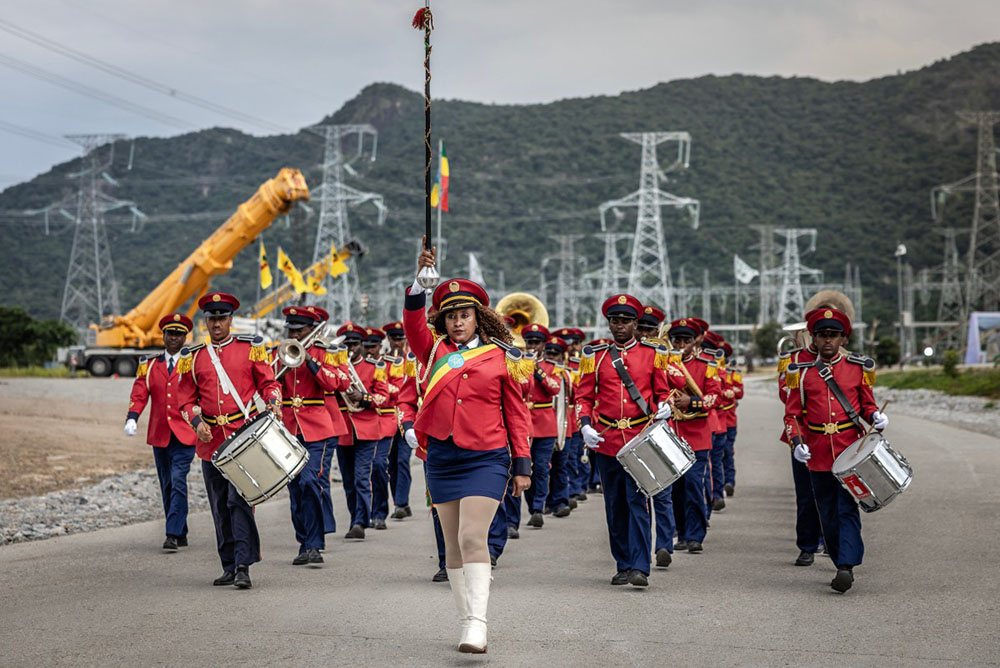 Members of the Ethiopian Republic March Band perform at the Grand Ethiopian Renaissance Dam (GERD) ahead of its official inauguration ceremony in Guba, on September 9, 2025. (AFP Photo)