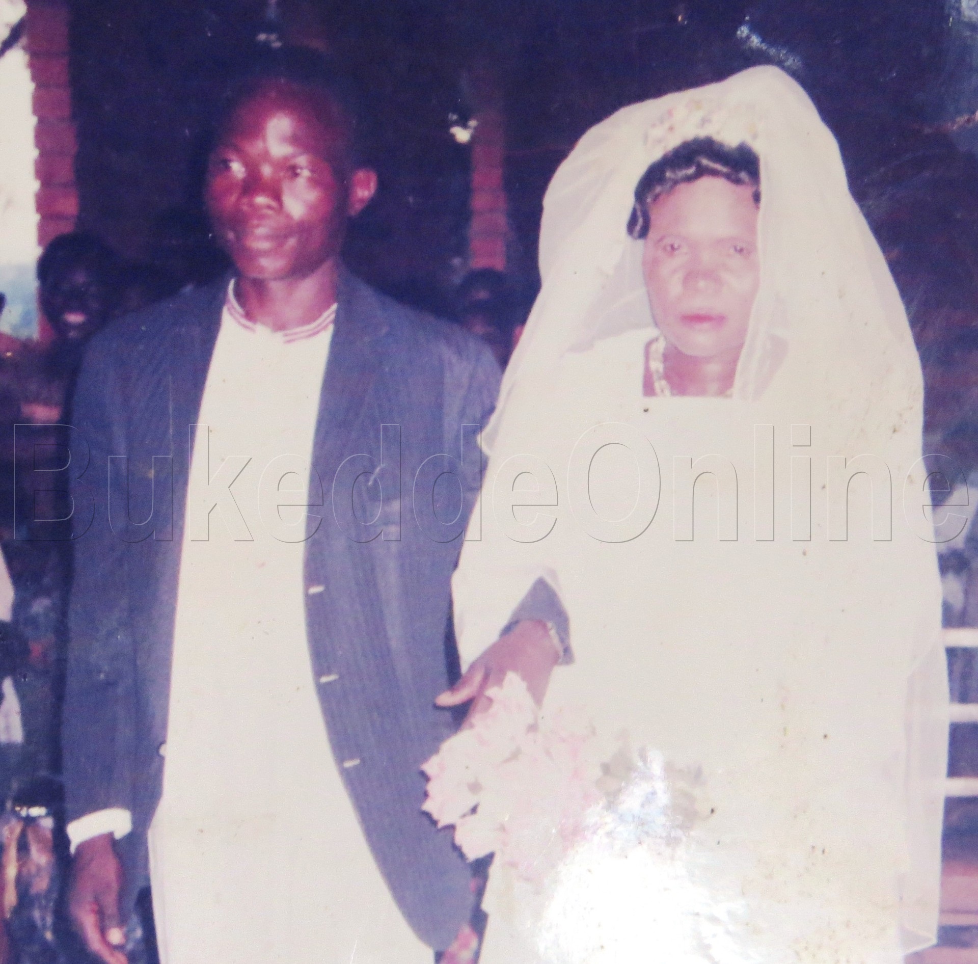 Nnaalongo en Ssaalongo ne bagattibwa mu 86